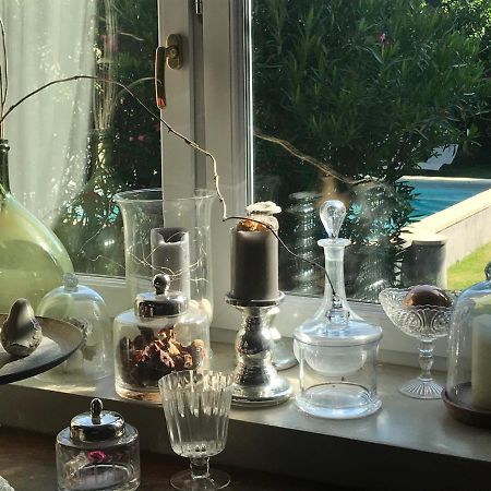 Bed and Breakfast Les Aiguieres En Provence Suze-la-Rousse Exterior foto