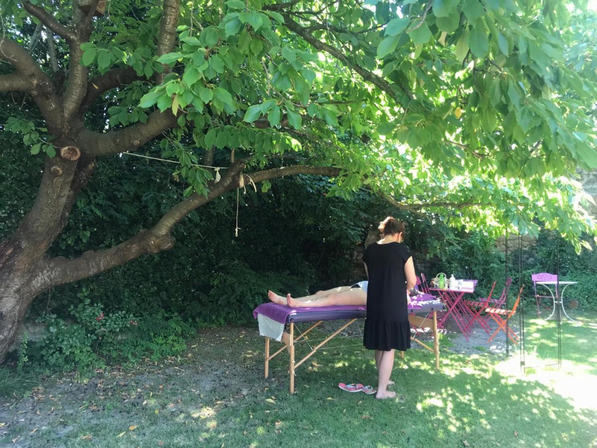 Bed and Breakfast Les Aiguieres En Provence Suze-la-Rousse Exterior foto